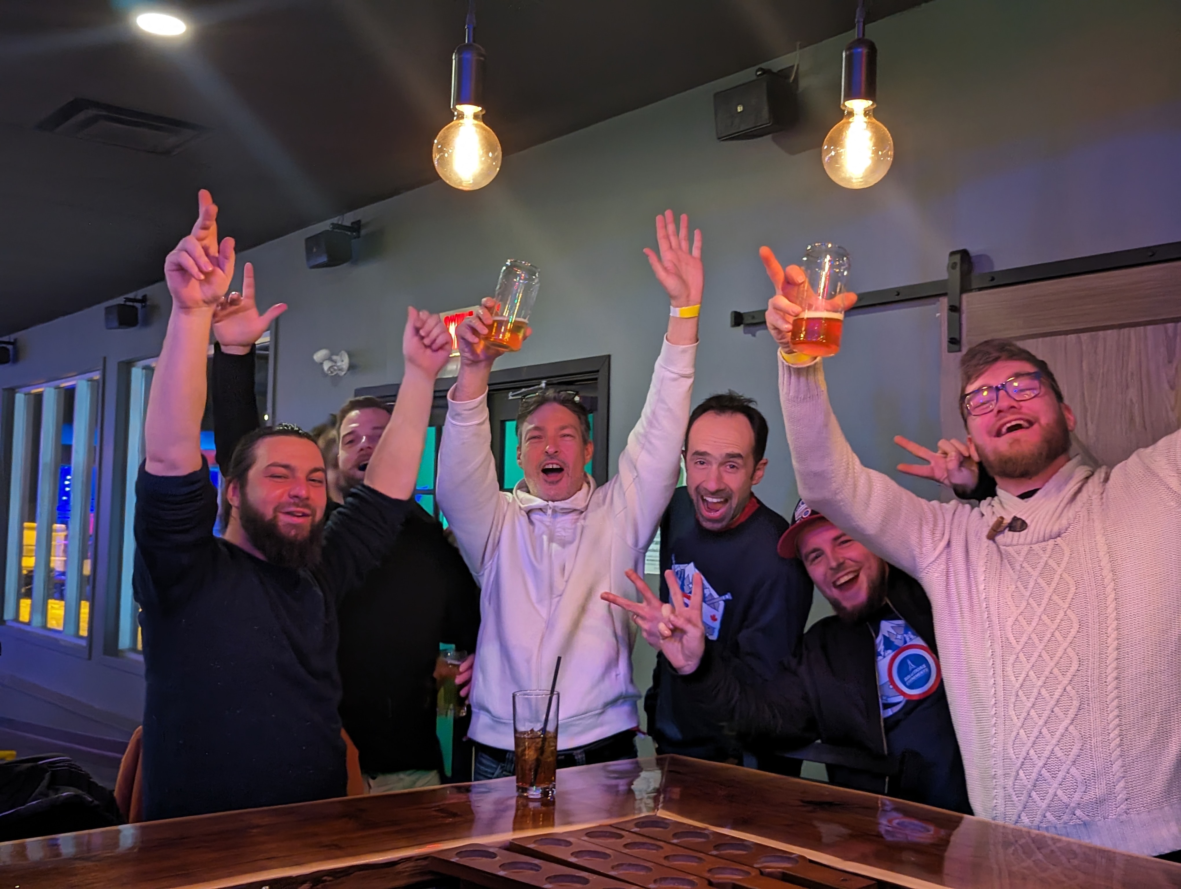 Micro du Taureau staff clients (18).jpg