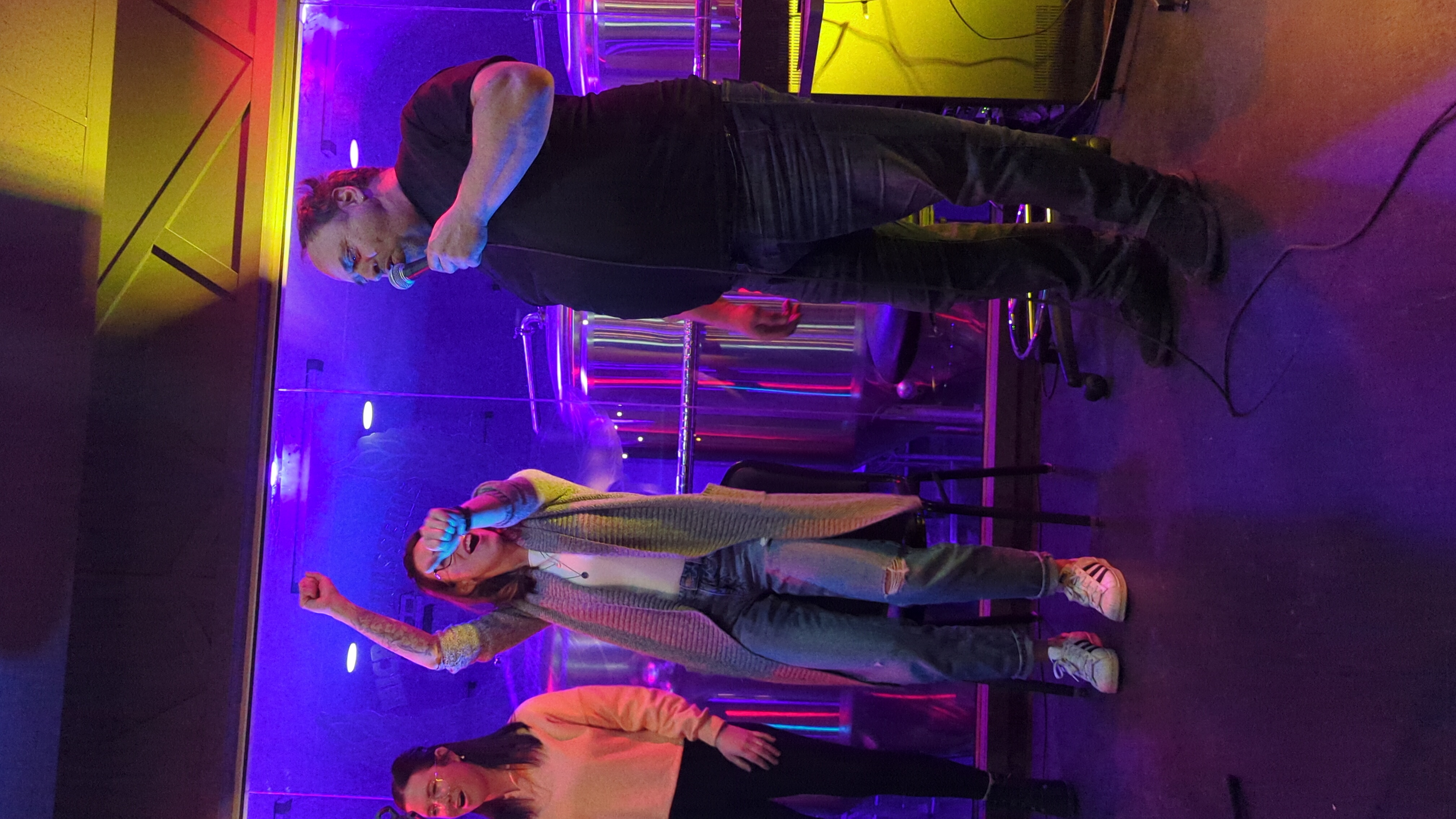 Micro du Taureau staff clients (34).jpg